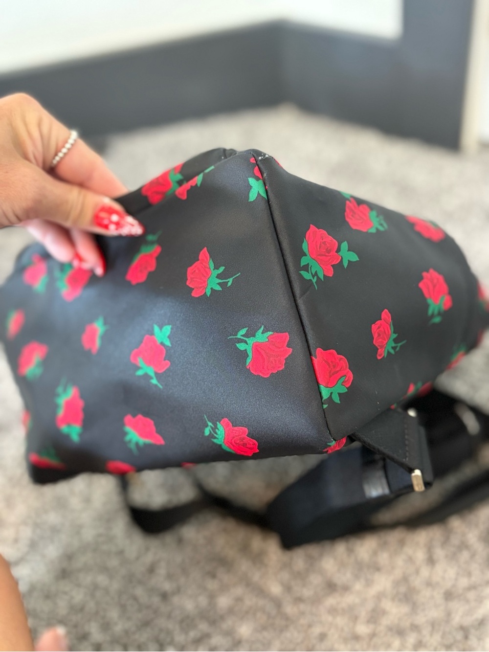 Kate Spade New York CHELSEA ROSE TOSS PRINTED MEDIUM BACKPACK - Picture 5 of 12